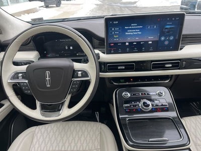 2022 Lincoln Nautilus Black Label