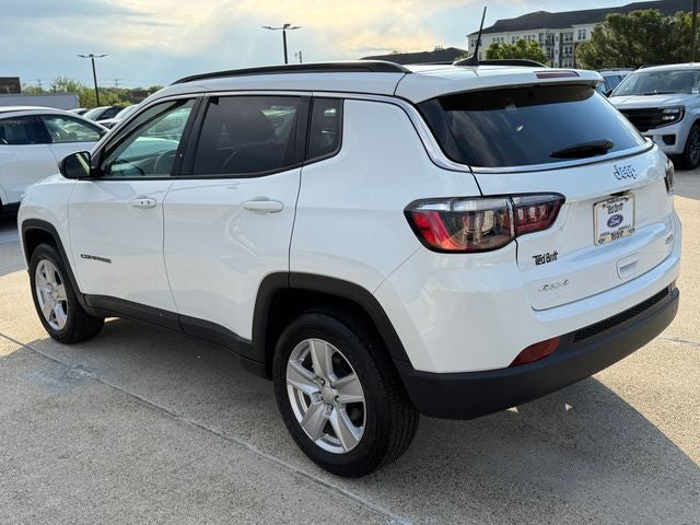 2022 Jeep Compass Latitude | Pano Sunroof | 4X4 | Convenience Pkg |