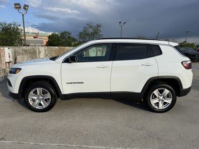 2022 Jeep Compass Latitude | Pano Sunroof | 4X4 | Convenience Pkg |