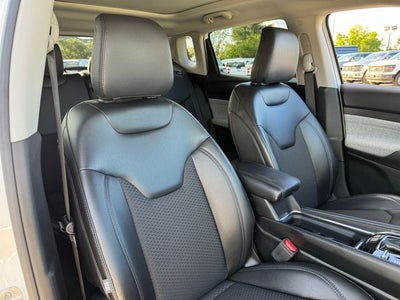 2022 Jeep Compass Latitude | Pano Sunroof | 4X4 | Convenience Pkg |