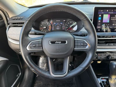 2022 Jeep Compass Latitude | Pano Sunroof | 4X4 | Convenience Pkg |