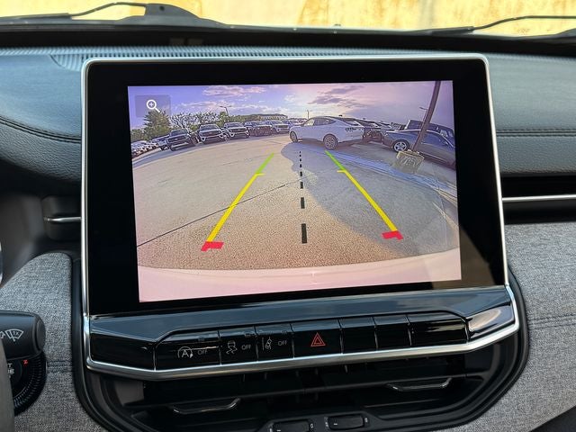 2022 Jeep Compass Latitude | Pano Sunroof | 4X4 | Convenience Pkg |