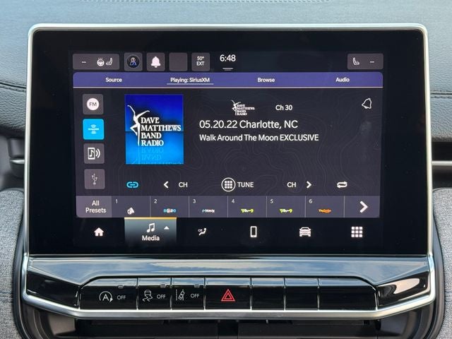 2022 Jeep Compass Latitude | Pano Sunroof | 4X4 | Convenience Pkg |