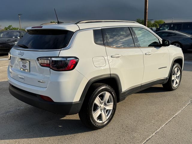 2022 Jeep Compass Latitude | Pano Sunroof | 4X4 | Convenience Pkg |