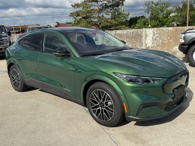 2025 Ford Mustang Mach-E Premium | Extended Range | AWD | Pano Sunroof