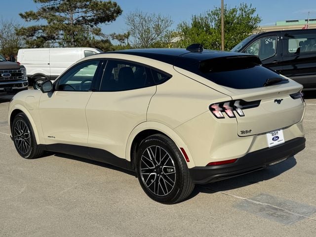 2025 Ford Mustang Mach-E Premium | Extended Range | AWD | Pano Sunroof