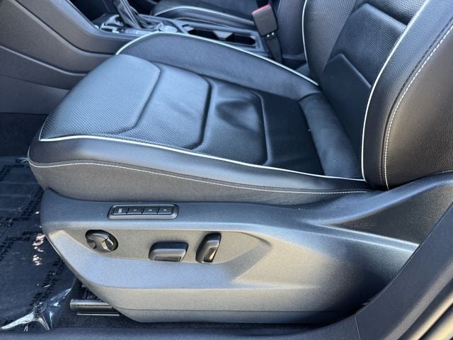 2022 Volkswagen Tiguan 2.0T SEL R-Line | Pano Sunroof | AWD | CarPlay