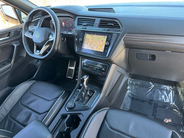 2022 Volkswagen Tiguan 2.0T SEL R-Line | Pano Sunroof | AWD | CarPlay