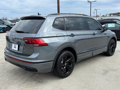 2023 Volkswagen Tiguan 2.0T SE R-Line Black