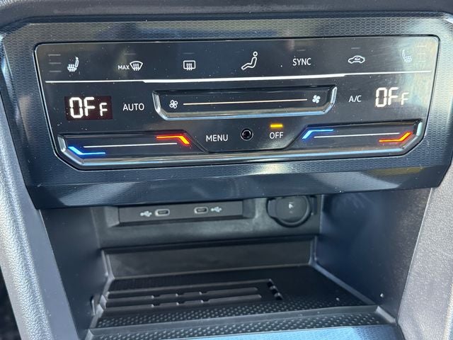 2025 Volkswagen Taos 1.5T SE | Pano Sunroof | Wireless CarPlay