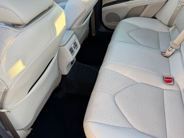 2023 Toyota Camry Hybrid XLE