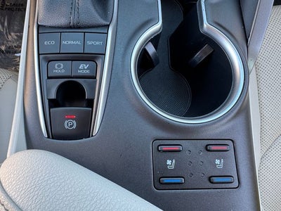 2023 Toyota Camry Hybrid XLE