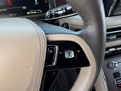 2022 Lincoln Aviator Reserve | Luxury Pkg. | Elements Pkg. + | AWD