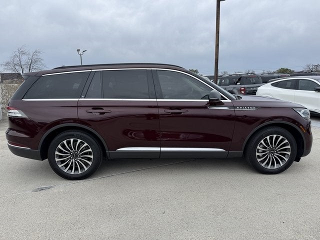 2022 Lincoln Aviator Reserve | Luxury Pkg. | Elements Pkg. + | AWD