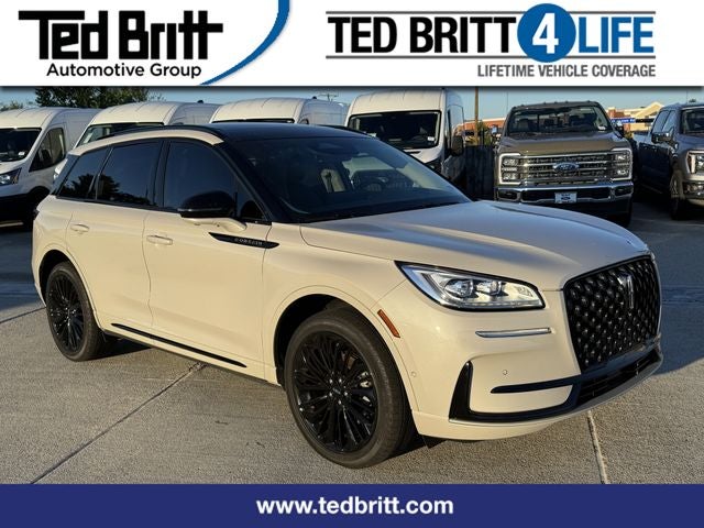 2023 Lincoln Corsair Reserve | Pano Sunroof | Heated/Cooled Seats | Jet Pkg