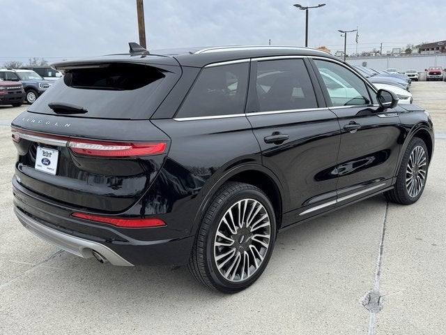 2022 Lincoln Corsair Reserve | Sport Pkg. | Pano Roof | Adaptive Cruise | AWD