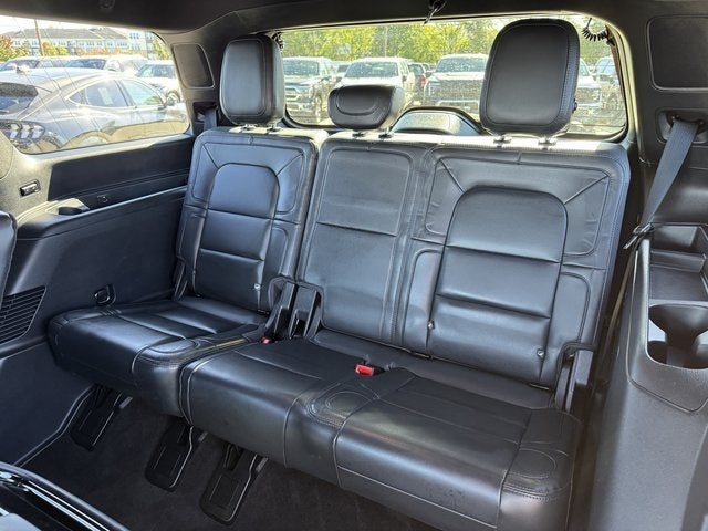 2022 Lincoln Navigator Reserve | Wireless Apple CarPlay | HUD | Pano Roof | 4WD