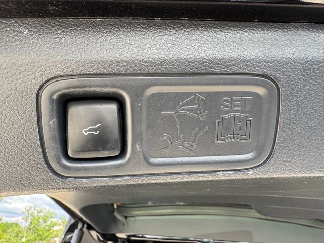 2022 Lincoln Navigator Reserve | Lux Pkg | Pano Sunroof | Revel 28 Speaker