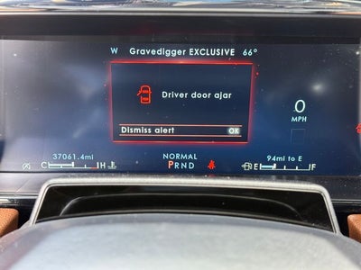2022 Lincoln Navigator Reserve | Lux Pkg | Pano Sunroof | Revel 28 Speaker