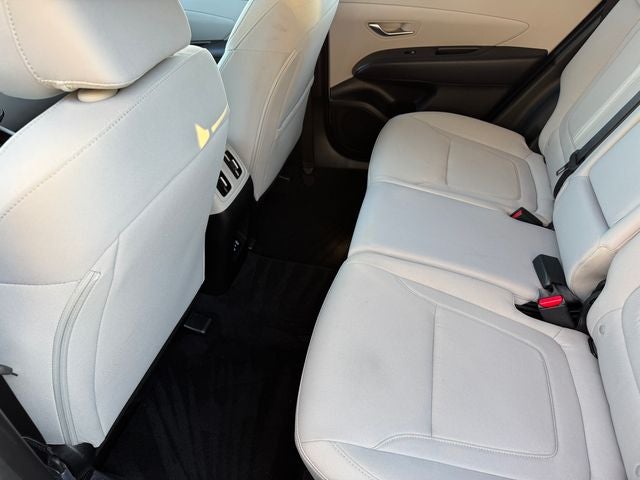 2026 Hyundai Tucson SEL | Heated Seats | CarPlay/Android Auto | AWD