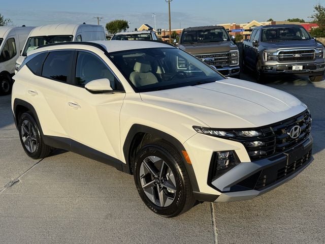 2026 Hyundai Tucson SEL | Heated Seats | CarPlay/Android Auto | AWD