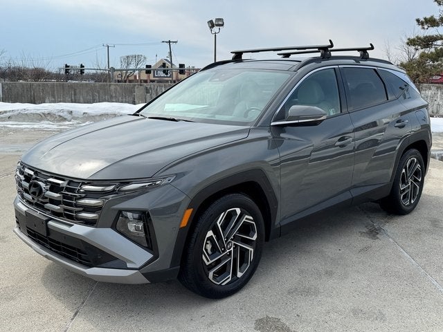2025 Hyundai Tucson Limited | Panoramic Sunroof | Wireless Apple CarPlay