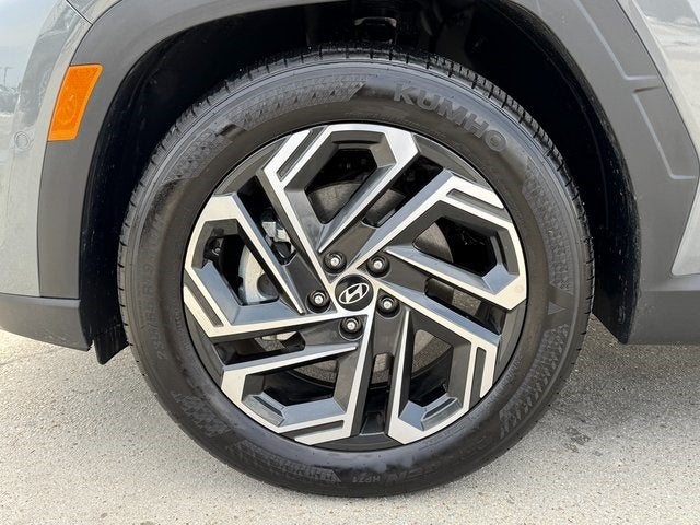 2025 Hyundai Tucson Limited | Panoramic Sunroof | Wireless Apple CarPlay