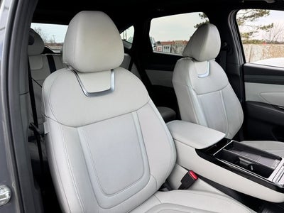 2025 Hyundai Tucson Limited | Panoramic Sunroof | Wireless Apple CarPlay