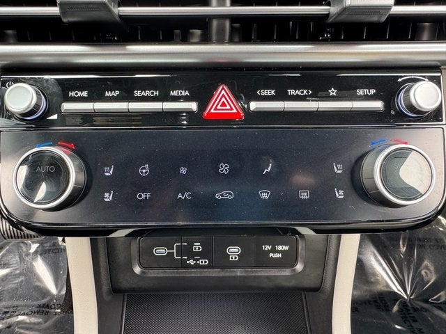 2025 Hyundai Tucson Limited | Panoramic Sunroof | Wireless Apple CarPlay