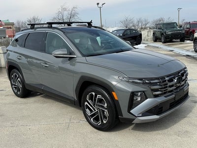 2025 Hyundai Tucson Limited | Panoramic Sunroof | Wireless Apple CarPlay