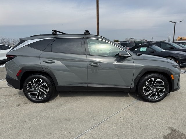 2025 Hyundai Tucson Limited | Panoramic Sunroof | Wireless Apple CarPlay