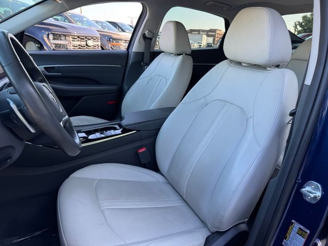2022 Hyundai Sonata Limited | Pano Roof
