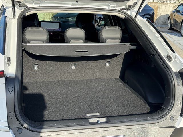 2025 Kia EV6 Light | Wireless CarPlay | Heated Seats | Navigation | A