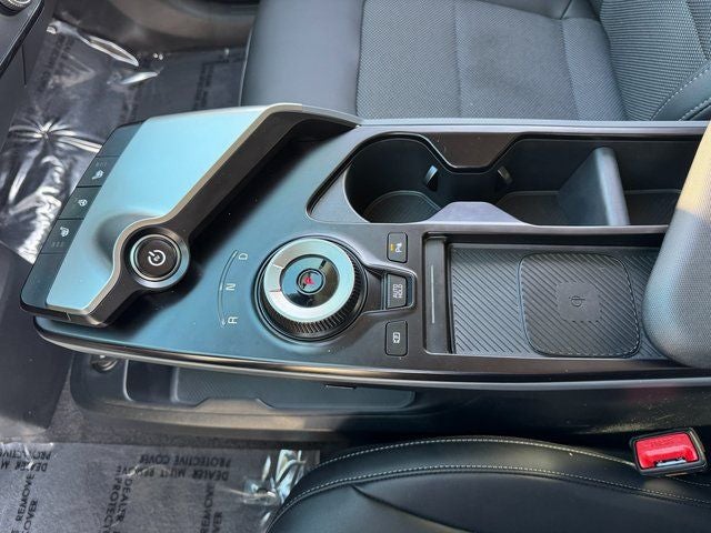 2025 Kia EV6 Light | Wireless CarPlay | Heated Seats | Navigation | A