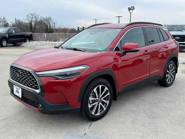 2023 Toyota Corolla Cross XLE | Moonroof | Navigation | AWD