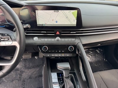 2025 Hyundai Elantra SEL Convenience | Smart Cruise Control | Apple CarPlay