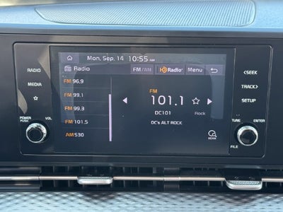 2022 Kia Carnival LXS | 8 Passenger | Heated Seats