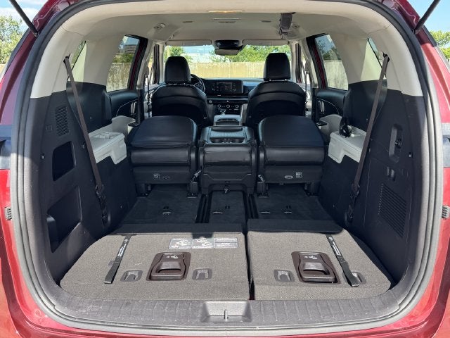2022 Kia Carnival LXS | 8 Passenger | Heated Seats