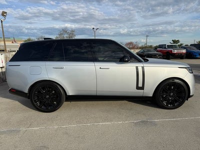 2025 Land Rover Range Rover SE | Heads Up | Shadow Pkg | Cold Pkg