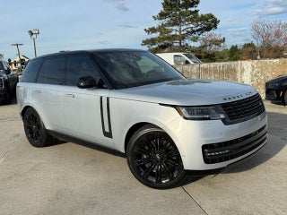 2025 Land Rover Range Rover SE