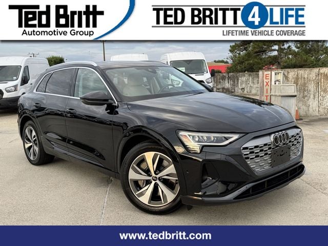 2024 Audi Q8 e-tron