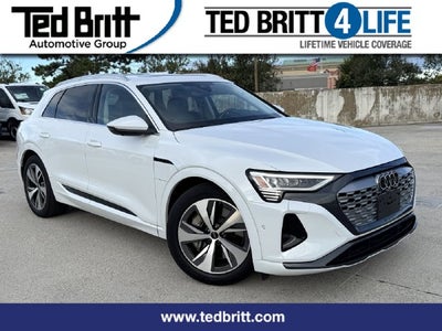 2024 Audi Q8 e-tron Premium Plus quattro
