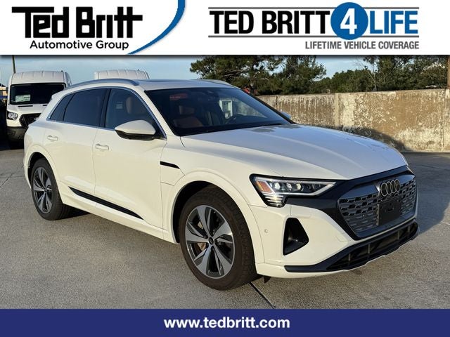 2024 Audi Q8 e-tron Premium Plus quattro