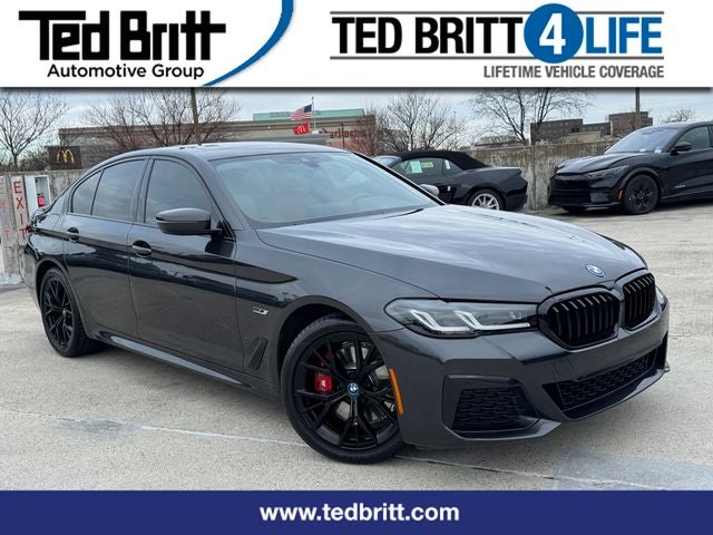 2023 BMW 5 Series 530e iPerformance | Moonroof | Navigation | M Sport Pkg.