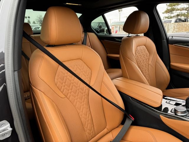 2023 BMW 5 Series 530e iPerformance | Moonroof | Navigation | M Sport Pkg.