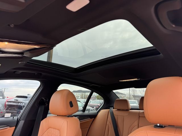 2023 BMW 5 Series 530e iPerformance | Moonroof | Navigation | M Sport Pkg.