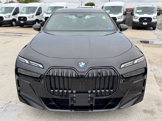 2026 BMW 7 Series 740i xDrive | M Sport Pkg | Premium Pkg | Pano Roof