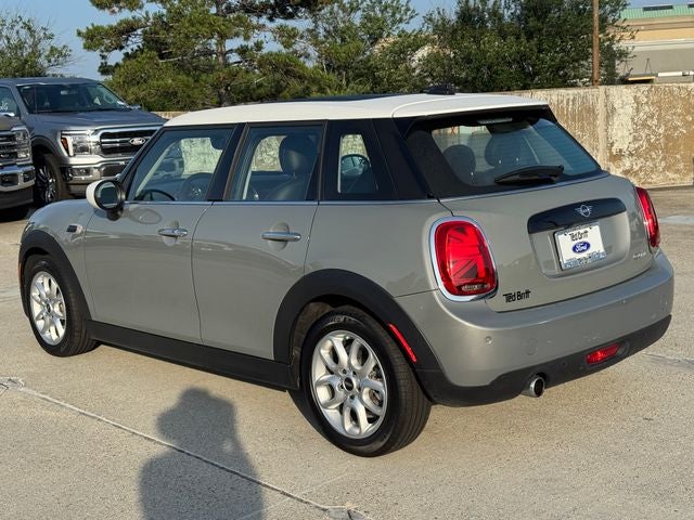 2021 MINI Cooper Signature | Pano Sunroof | Heated Seats | Led Headlights