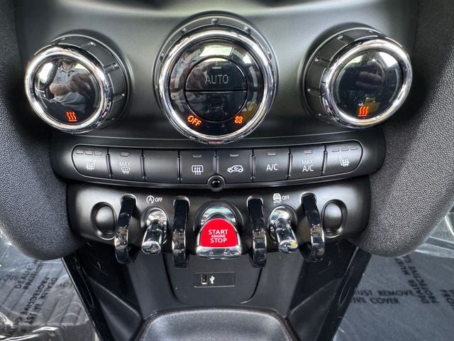 2021 MINI Cooper Signature | Pano Sunroof | Heated Seats | Led Headlights