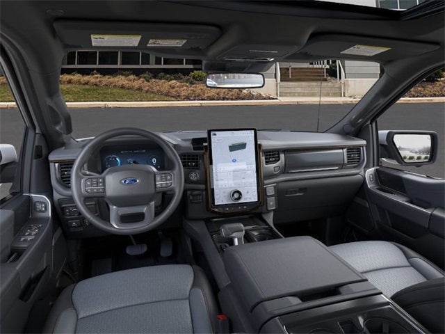 2025 Ford F-150 Lightning Lariat®